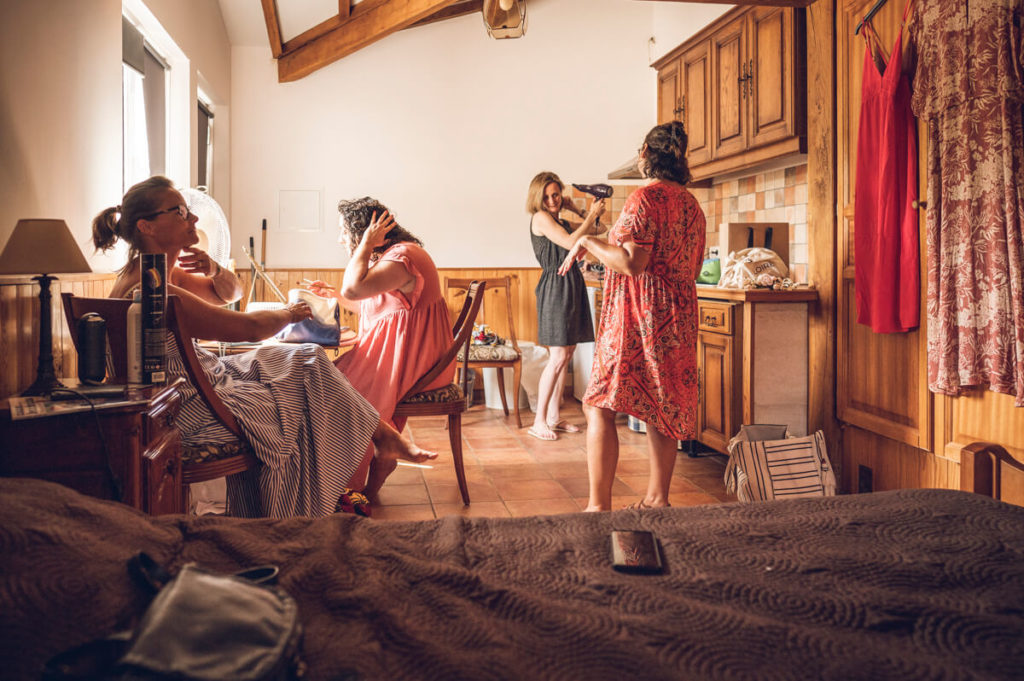 Préparatifs de la mariée au moulin de Sandaux