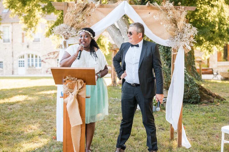 mariage-ceremonie-laique-abbaye-royale-notre-dame-cercanceaux-901