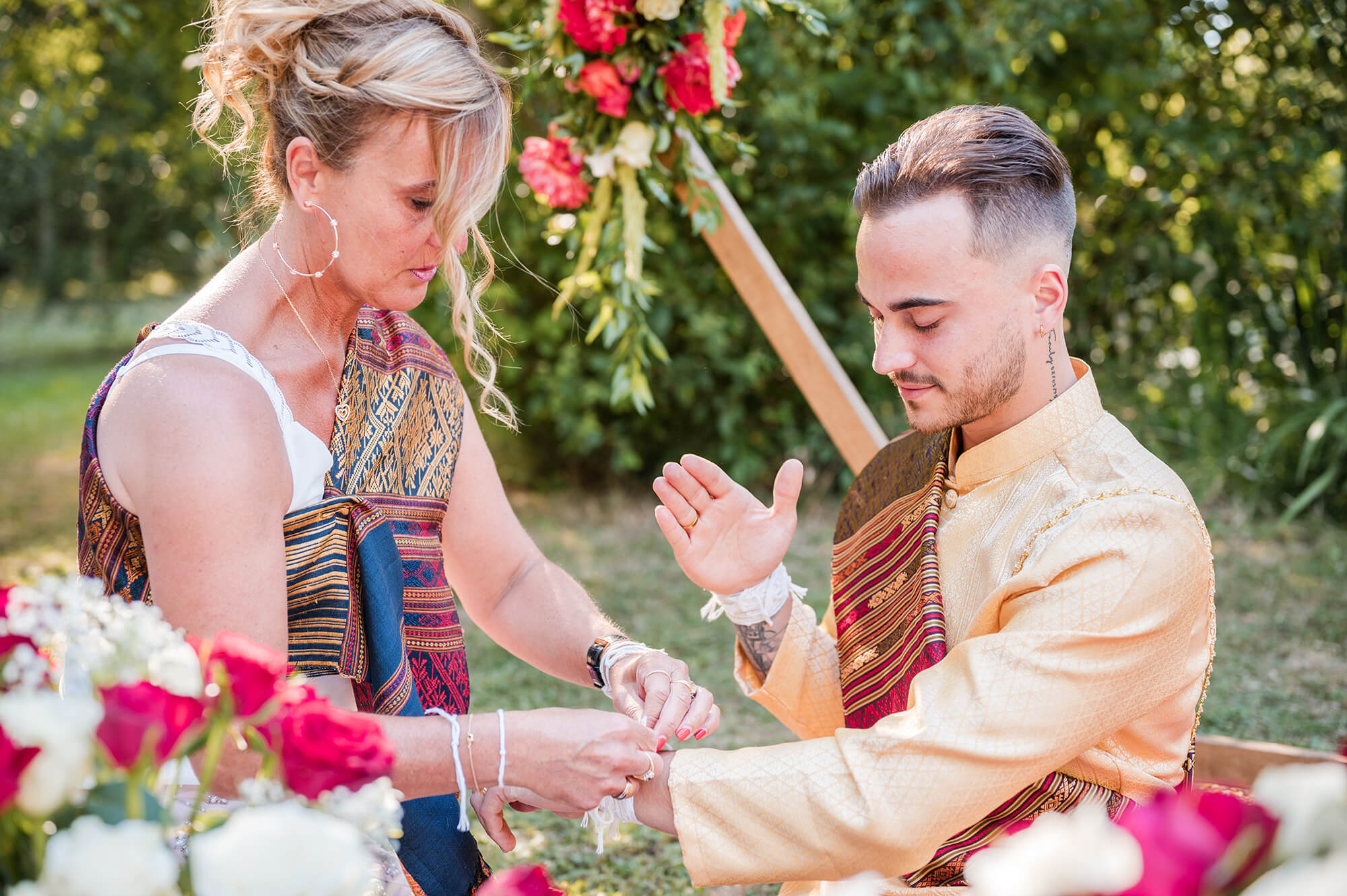 mariage-ceremonie-bouddhiste-domaine-gillardiere-7 Cérémonie bouddhiste de mariage au domaine de la Gillardière