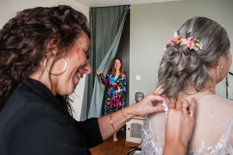 mariage-prépartif-femme-grange-fontenay-6 Préparatif à la Grange de Fontenay