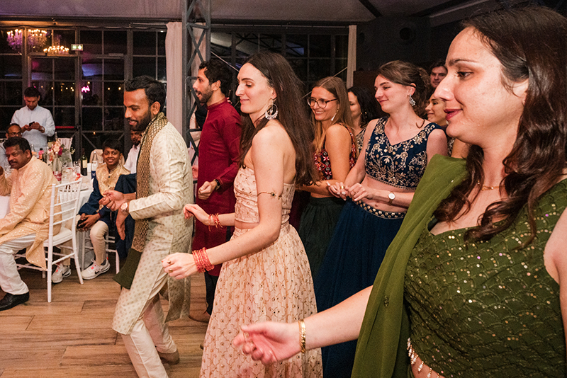 mariage-soiree-chateau-barthelemy-6 Danse château Barthélemy pendant le mariage
