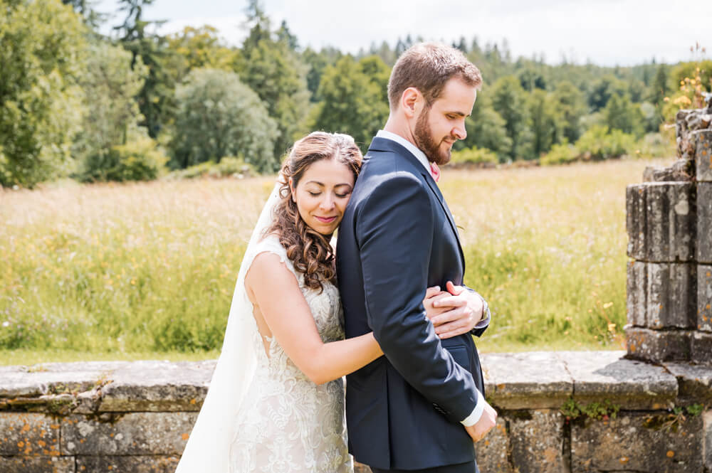 First look de mariage à l'Abbaye de Saint-Evroult-Notre-Dame-du-Bois