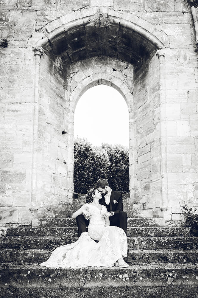studio-matthieu-first-look-abbaye-saint-evroult-notre-dame-bois-9 First look de mariage à l'Abbaye de Saint-Evroult-Notre-Dame-du-Bois