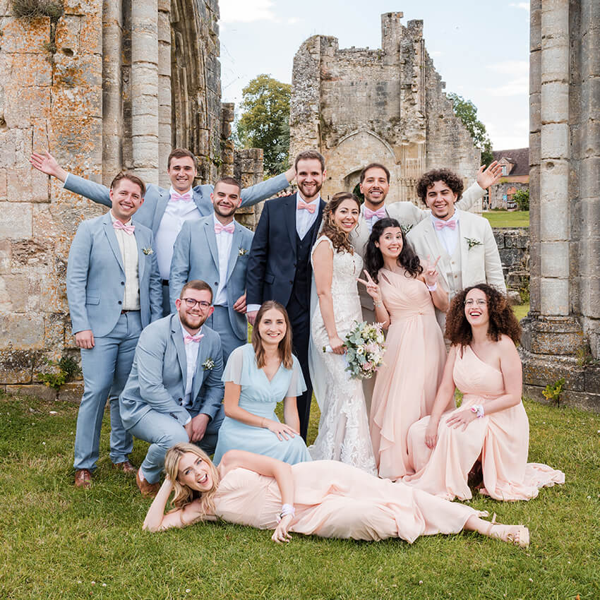 Photo de groupe à l'abbaye saint Evroult notre dame des bois
